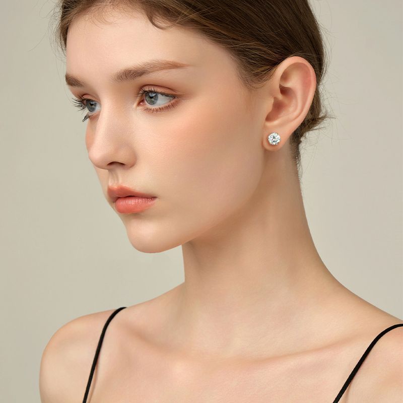 Stunning Fashion Women's Jewelry - Six-Claw Moissanite Earrings in S925 Sterling Silver, Perfect Birthday Gift for Girls.