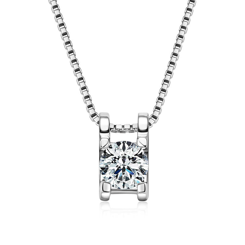 Fashion Girls Silver Jewelry Luxurious Inlaid Moissanite Pendant Necklace for Women, Crafted with S925 Silver  Pure Plated 45CM Box Chain and 18K Gold.